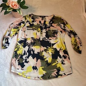 Cute Ellen Tracy Pull Over Top Chest Zip Pockets Size S